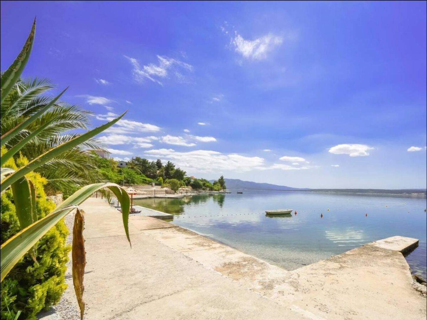 Apartment Amareta Maslenica Bagian luar foto